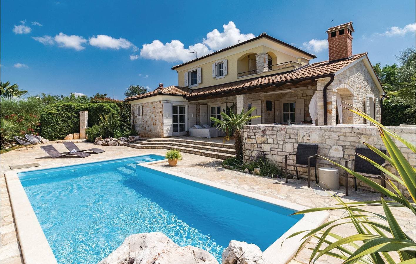 Charmante 2-Zimmer-Wohnung mit Pool und Terrasse in der Nähe von Idila Rakovci 1