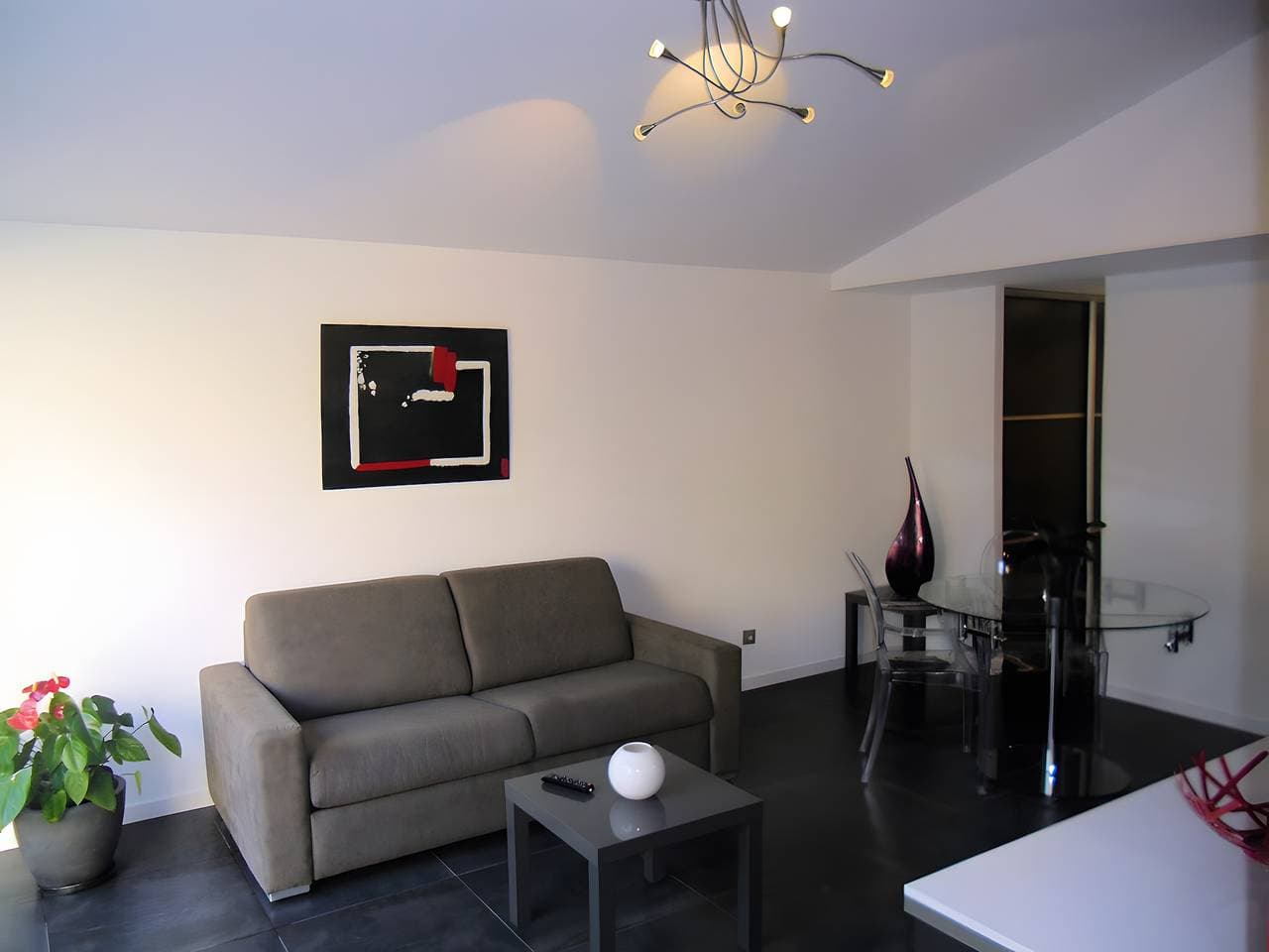Foto 4 von 29: Ferienhaus 'Gîte mit Pool für 2 Personen' mit privatem Pool, WLAN und Klimaanlage