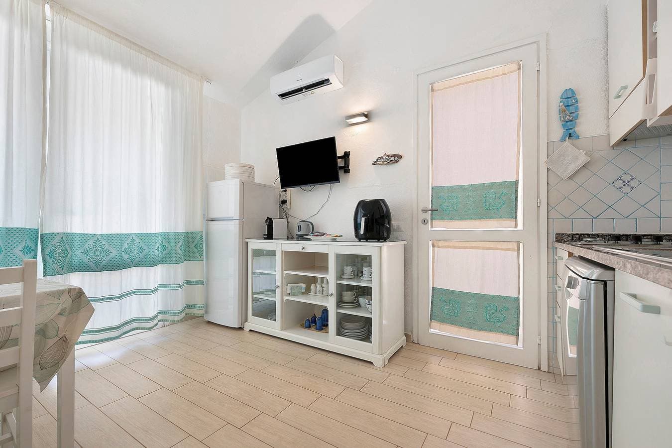 Foto 8 von 36: Ferienhaus 'Love Sant'elmo' mit Meerblick, Wi-Fi und Klimaanlage