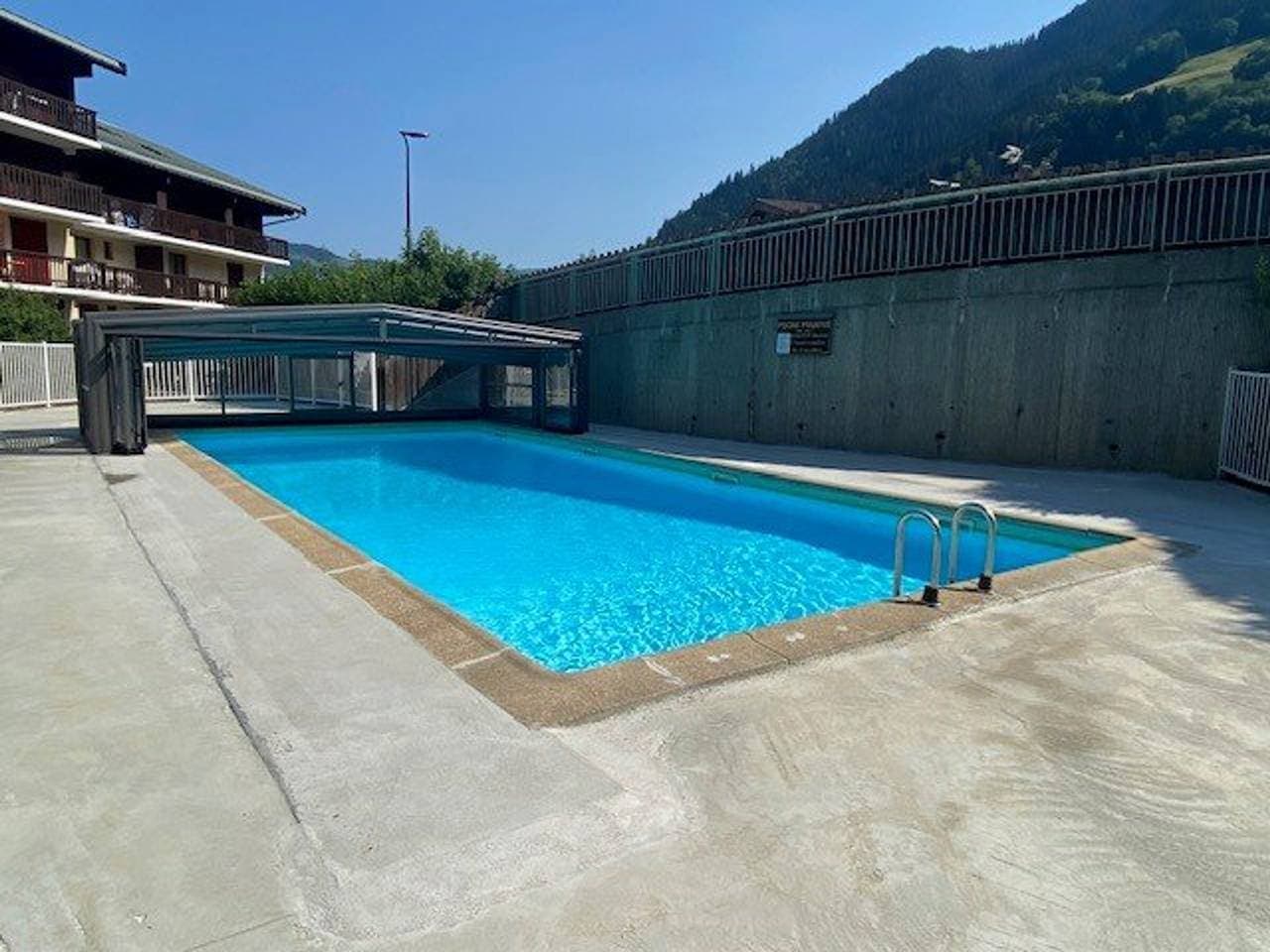 Foto 11 von 14: Gemütliches Apartment für 3 Personen mit Pool, in der Nähe von Geschäften und Skiliften.
