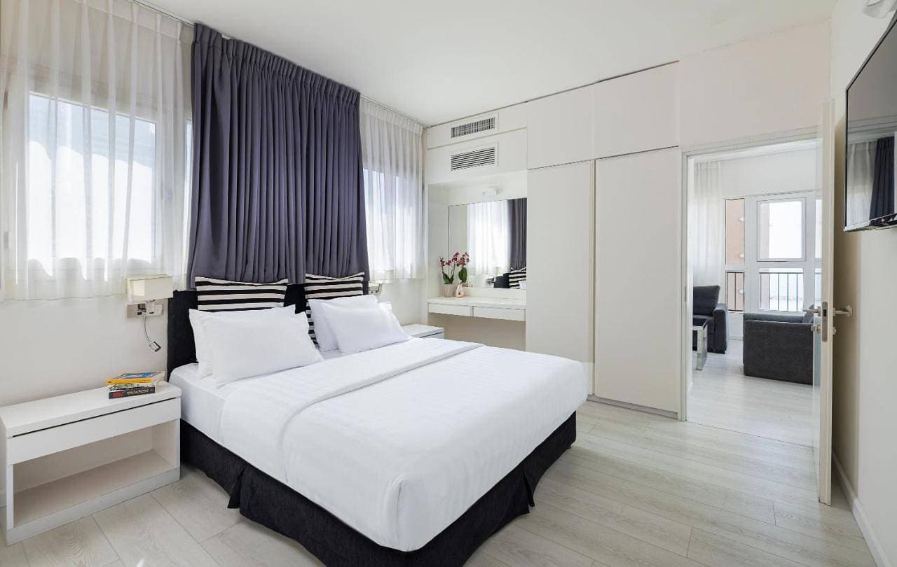 Best Western Regency Suites 1