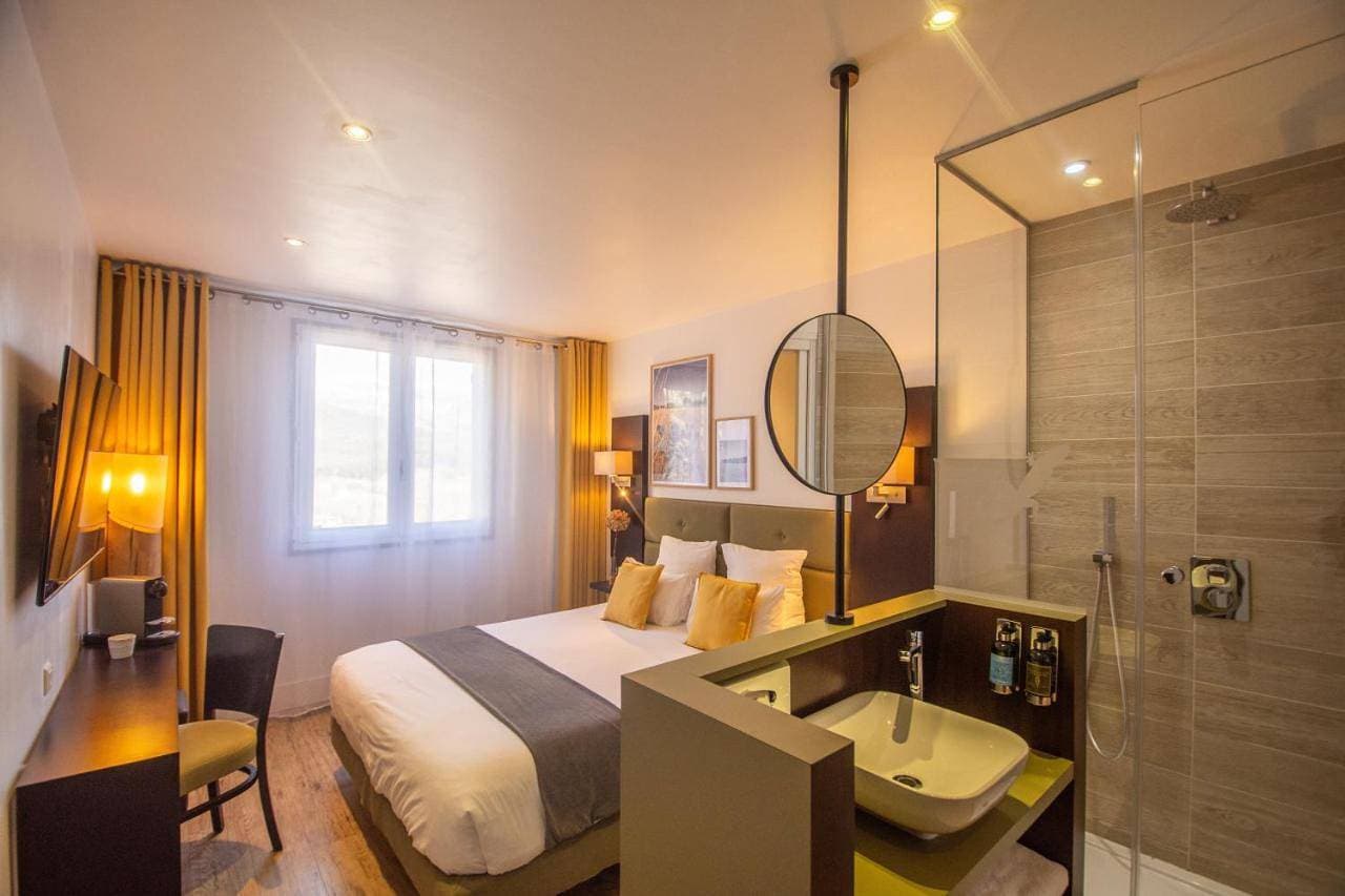 Foto 10 von 11: Standard Verdon Double Room with access to heated swimming pool