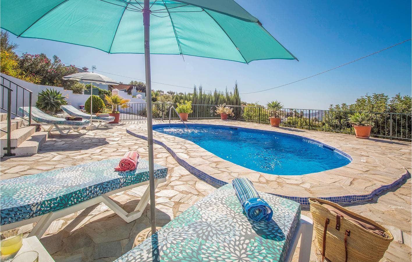 Foto 9 von 21: Apartment mit Meerblick, Pool und Parkplatz