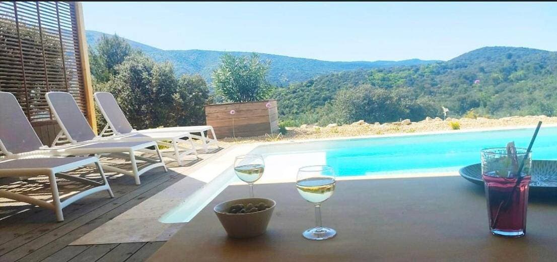 Foto 2 von 51: Five-Bedroom House