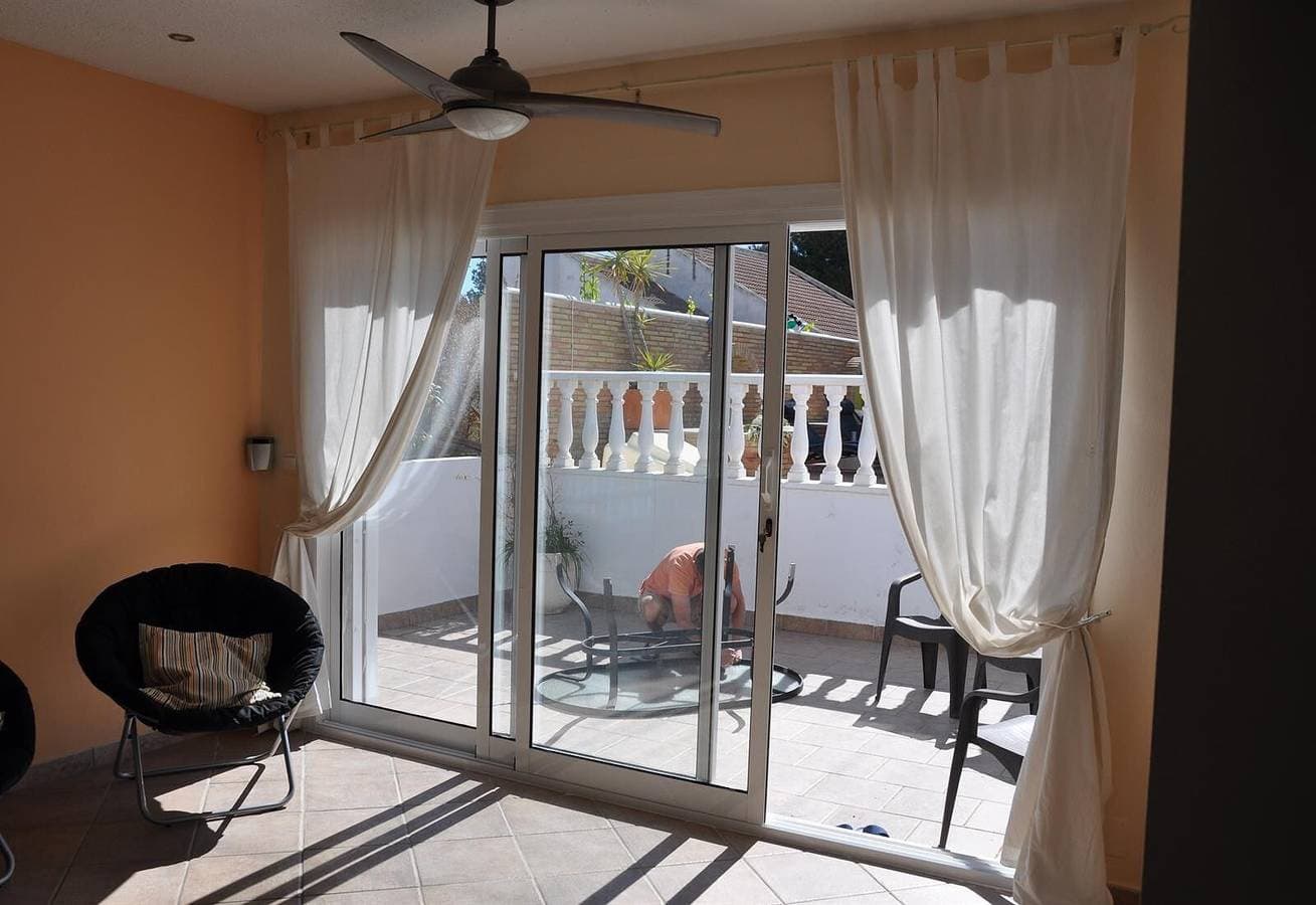 Foto 10 von 41: Villa mit privatem Pool, Terrasse, Klimaanlage und WLAN