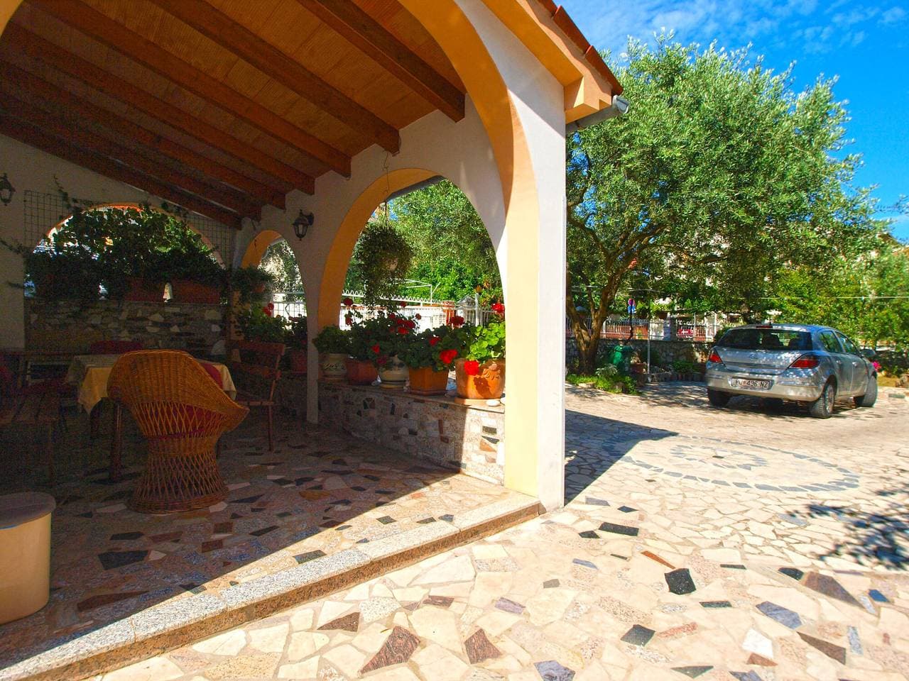 Foto 7 von 23: Ferienwohnung für 4 Personen mit Terrasse