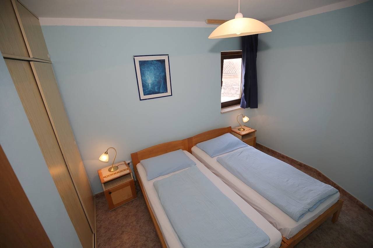 Foto 8 von 18: Two bedroom apartment with large balcony and partial sea view