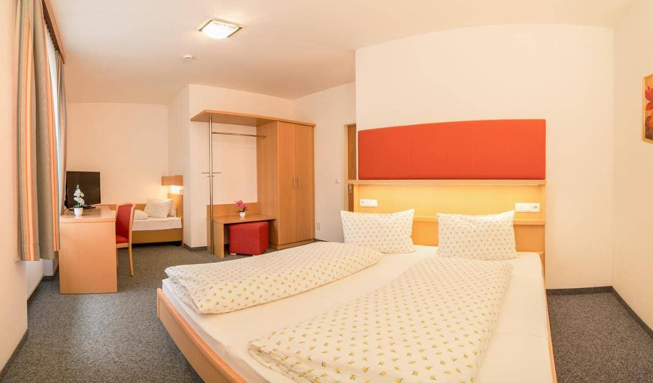Foto 7 von 9: Triple Room