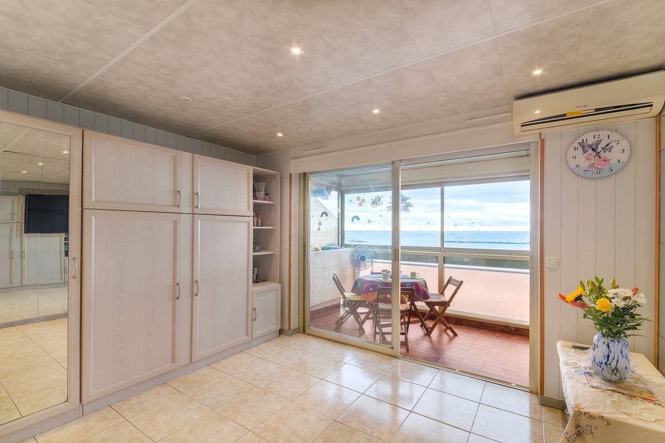 Foto 13 von 20: Ferienwohnung "Le Maeva" mit Meerblick, Terrasse und WLAN