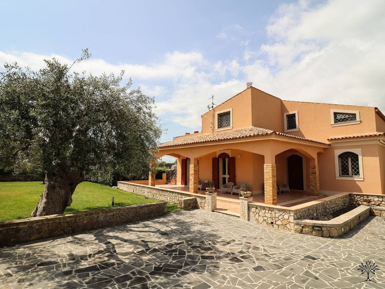 Radici Sicilian Holiday Home - B – Eine Oase der Entspannung im Herzen Siziliens 1