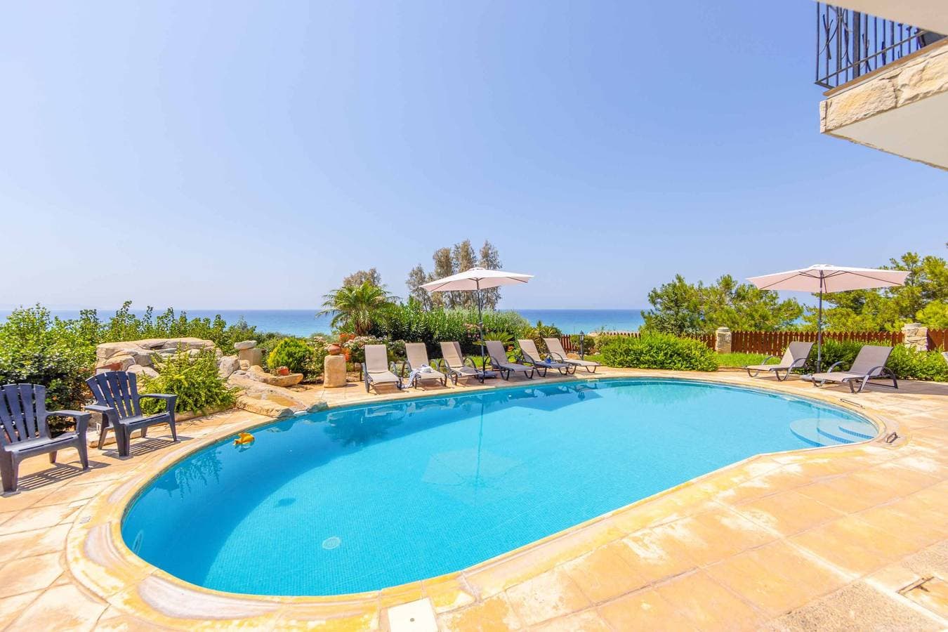 Foto 4 von 45: Villa für 8 Personen mit Balkon