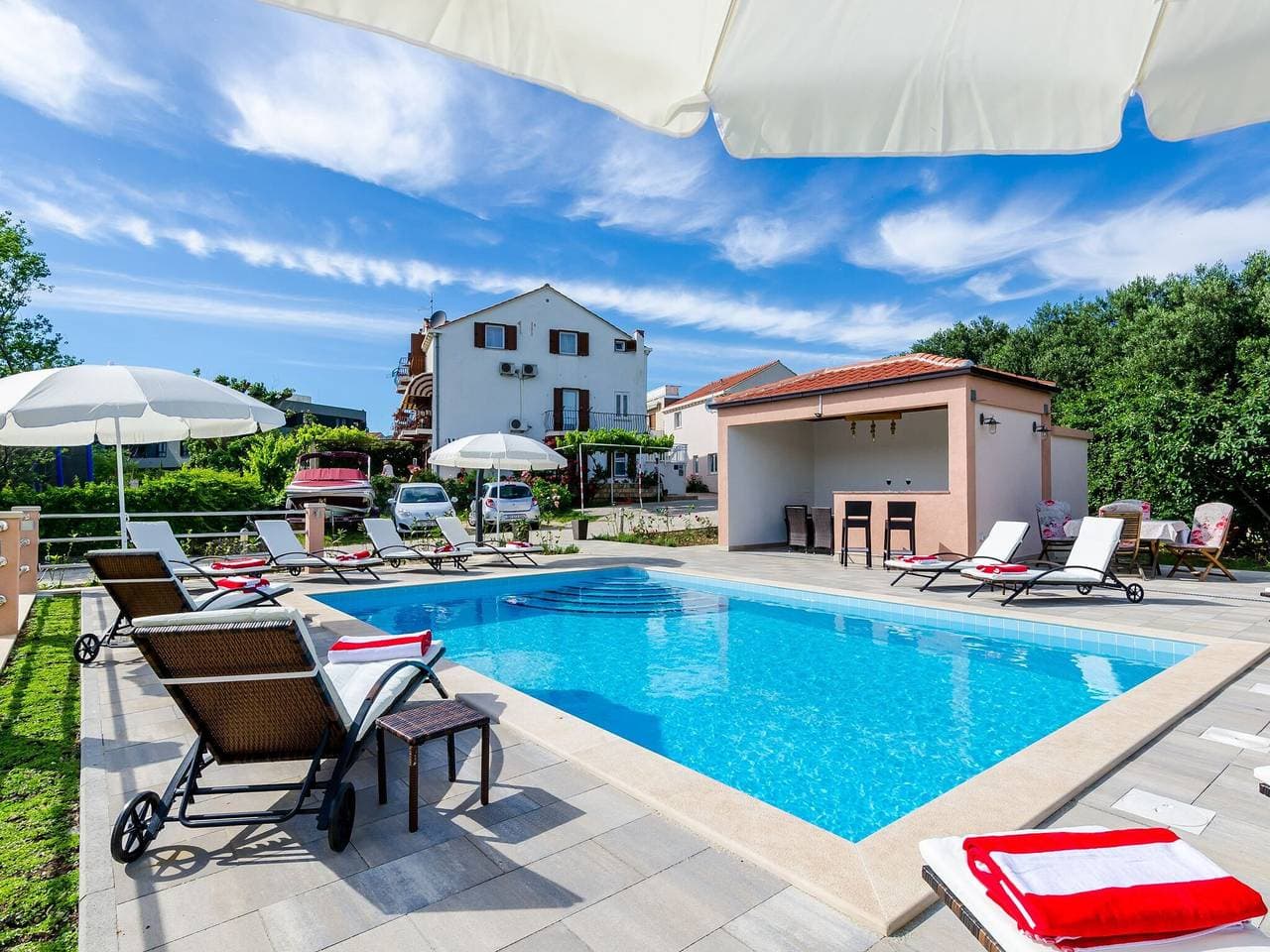 Apartments Mali Paradiso - Two Bedroom Apartment with Balcony and Pool View (A4) 1