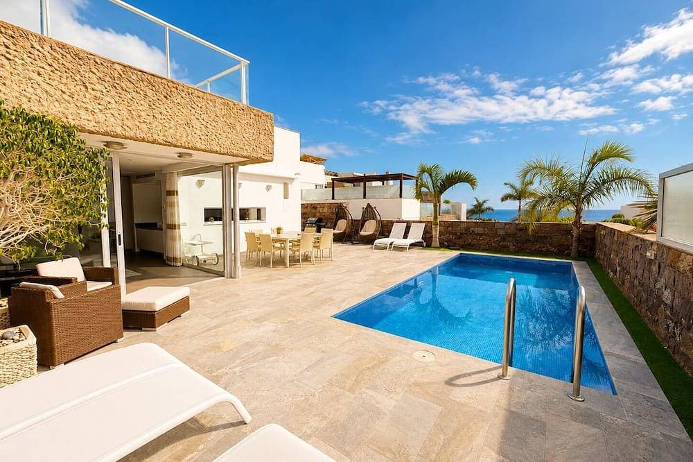 5Br Villa in Costa Adeje with Private Pool 1