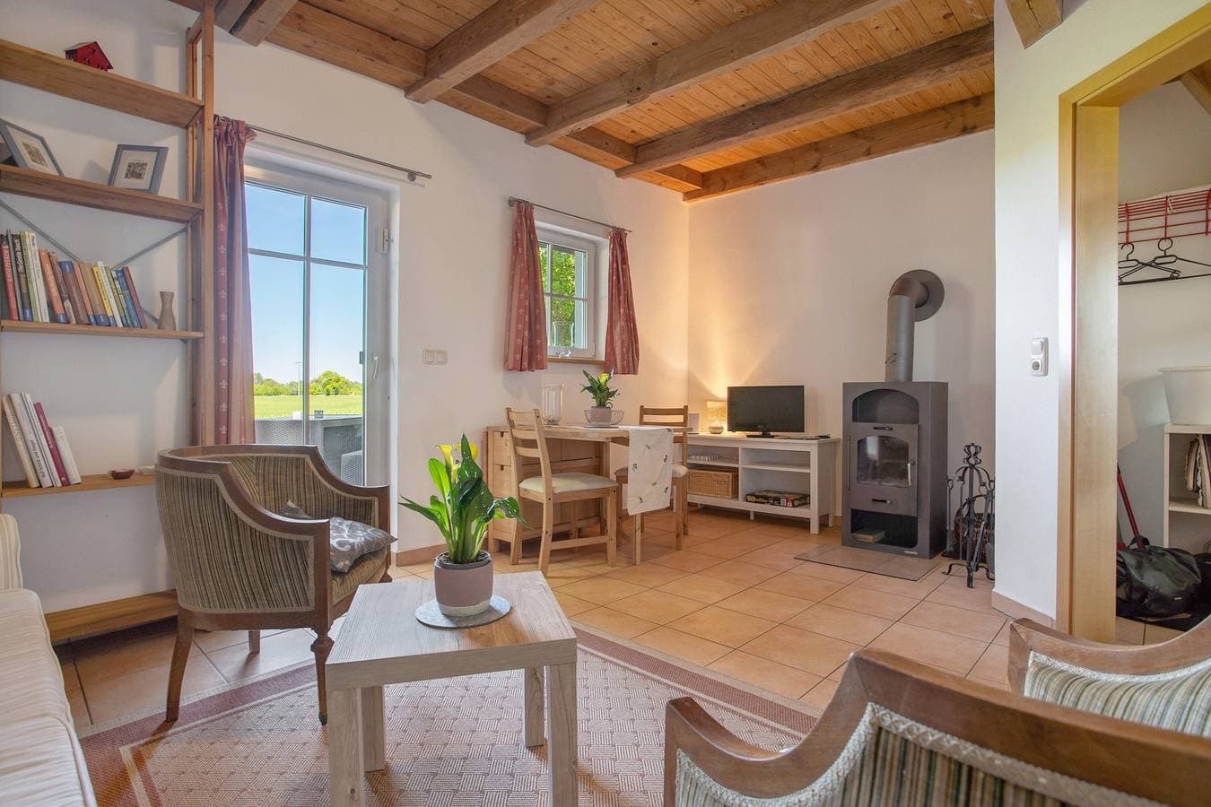 Foto 7 von 31: Ferienhaus 'Kitzklause' mit privater Terrasse, Gemeinschaftsgarten und Wi-Fi