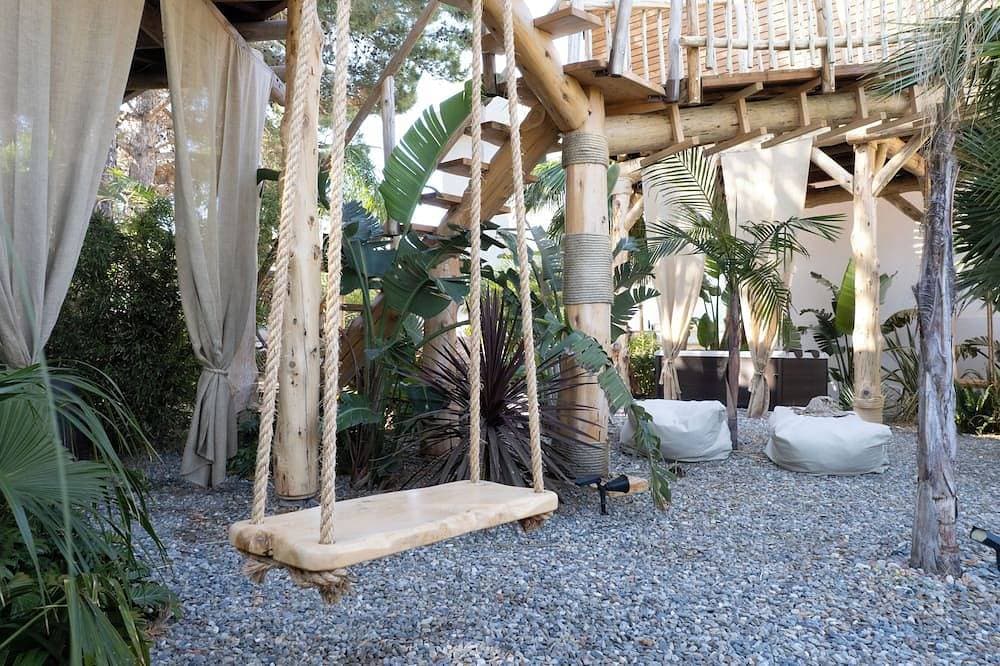 Foto 12 von 27: Zen Tree Suite with Jacuzzi | D Palm Premium Living