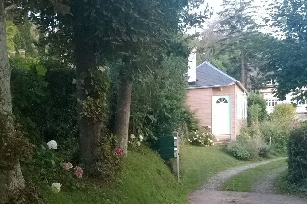 Foto 8 von 15: Charmantes Ferienhaus 200 Meter vom Strand entfernt, in einem schönen Waldgrundstück