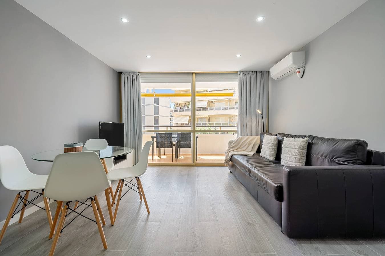 Foto 2 von 20: Apartment 'Calafenga' mit Meerblick, WLAN und Klimaanlage