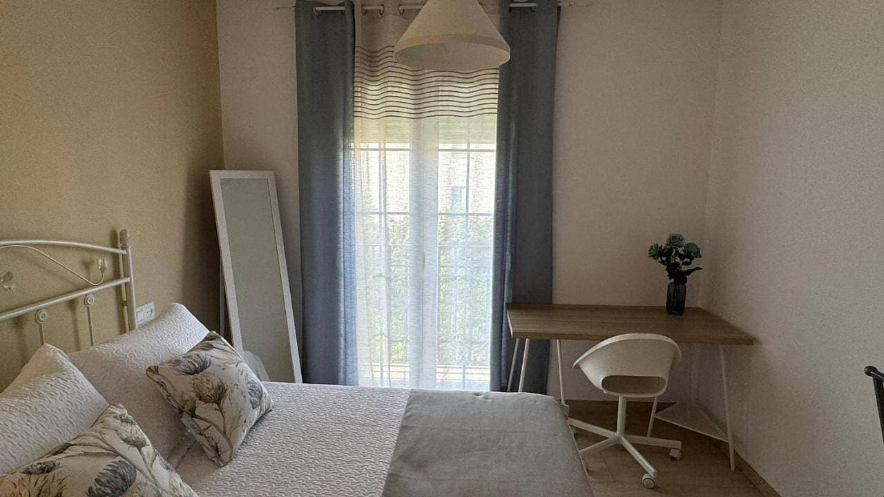 Foto 8 von 13: One-Bedroom Apartment