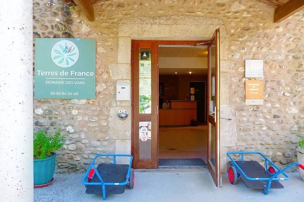 Foto 5 von 25: ZEcamping 3* animaux acceptés piscine et Canoë Kayak