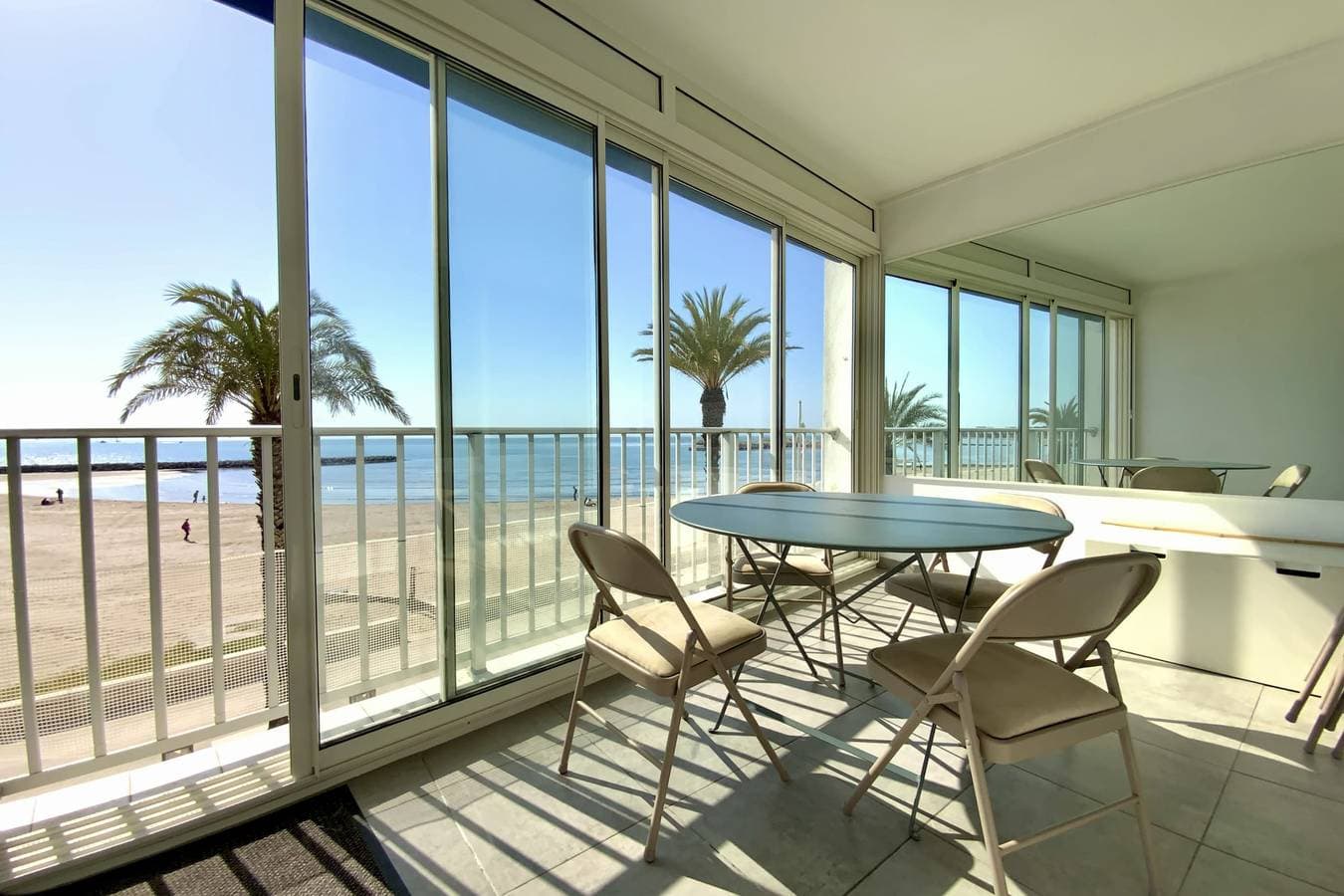 Appartement Mar e Souleu avec Terrasse et Vue Mer au Grau du Roi 1