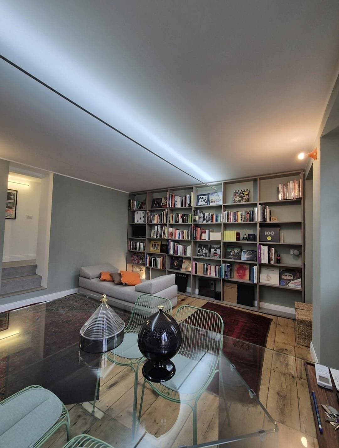 Foto 11 von 15: Loft Library by Lago Maggiore Rentals