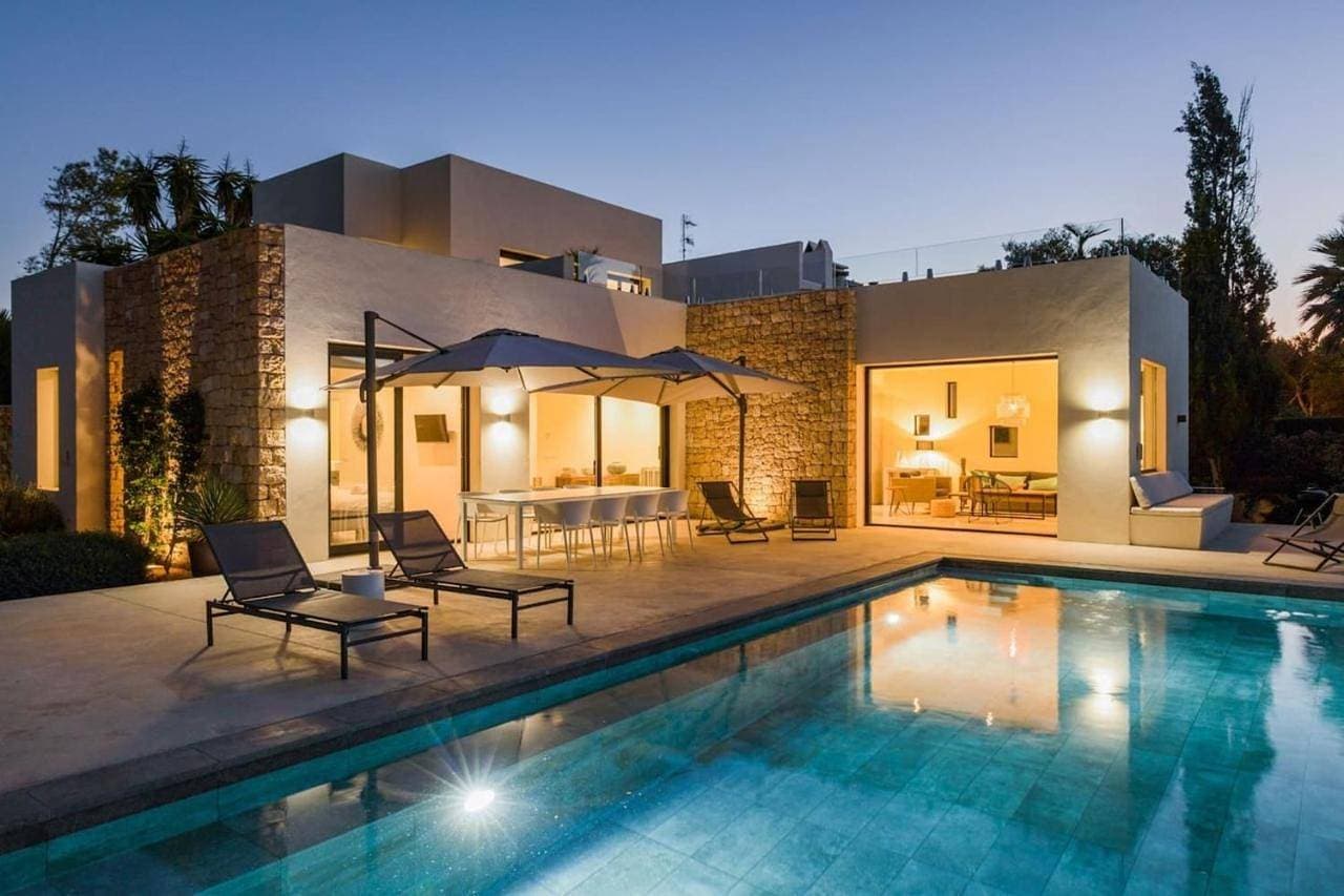 Foto 11 von 20: Villa für 8 Personen mit Balkon
