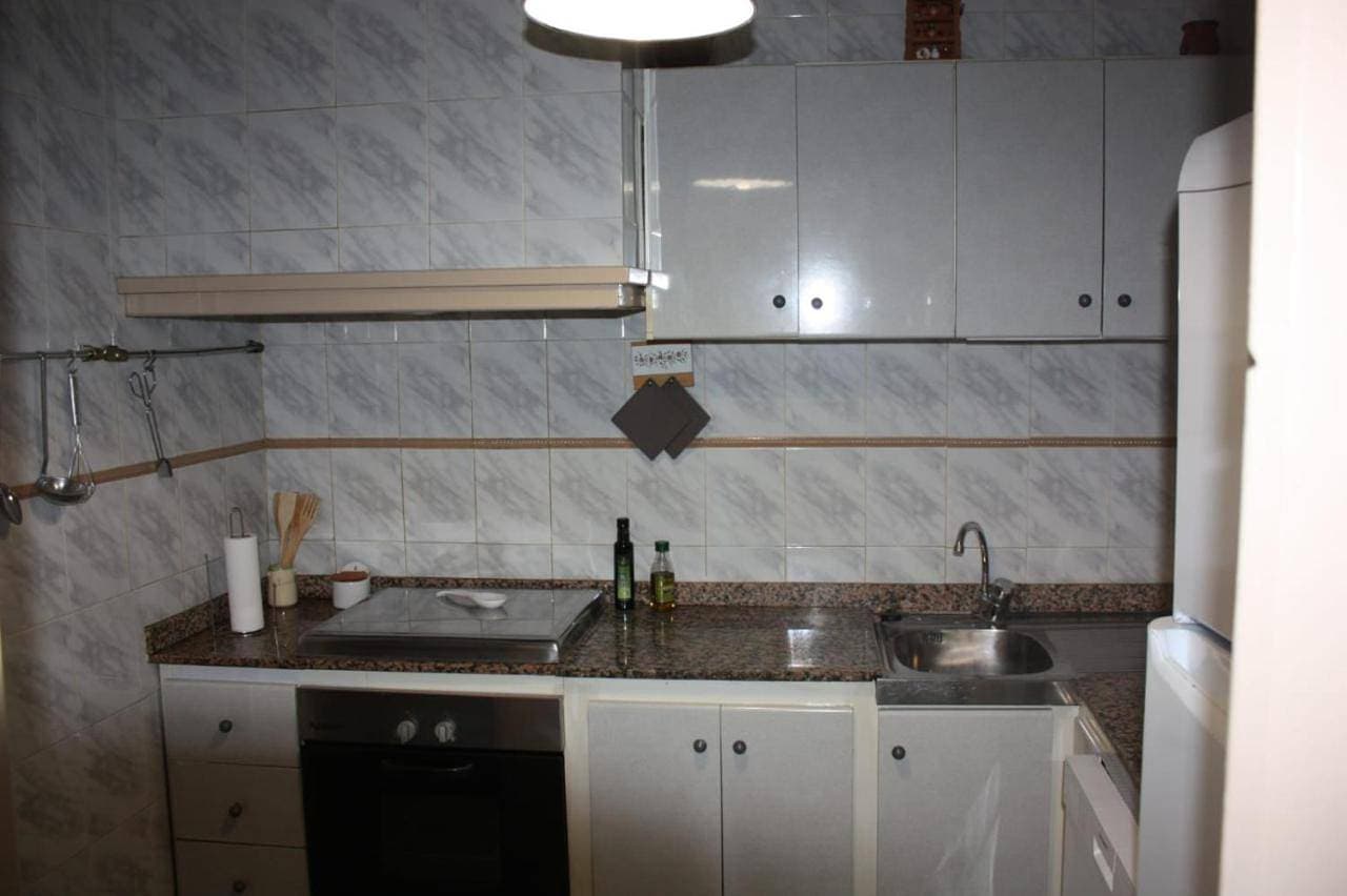 Foto 13 von 21: Three-Bedroom House