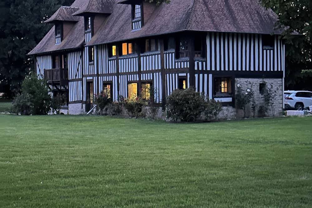 Charming House in Normandy • Large private park—absolute tranquility • 8 people 1