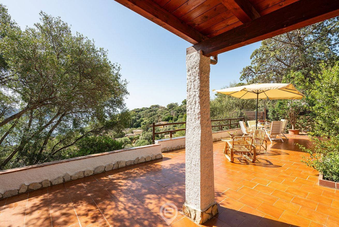 Foto 10 von 52: Villa für 4 Personen mit Meerblick