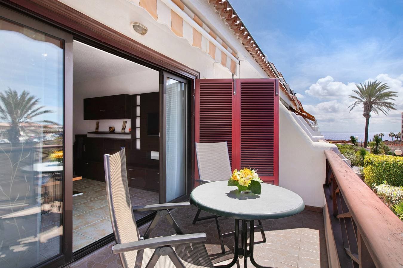 Foto 4 von 31: Ferienwohnung 'Amarilla Bay' mit Meerblick, Gemeinschaftspool und WLAN