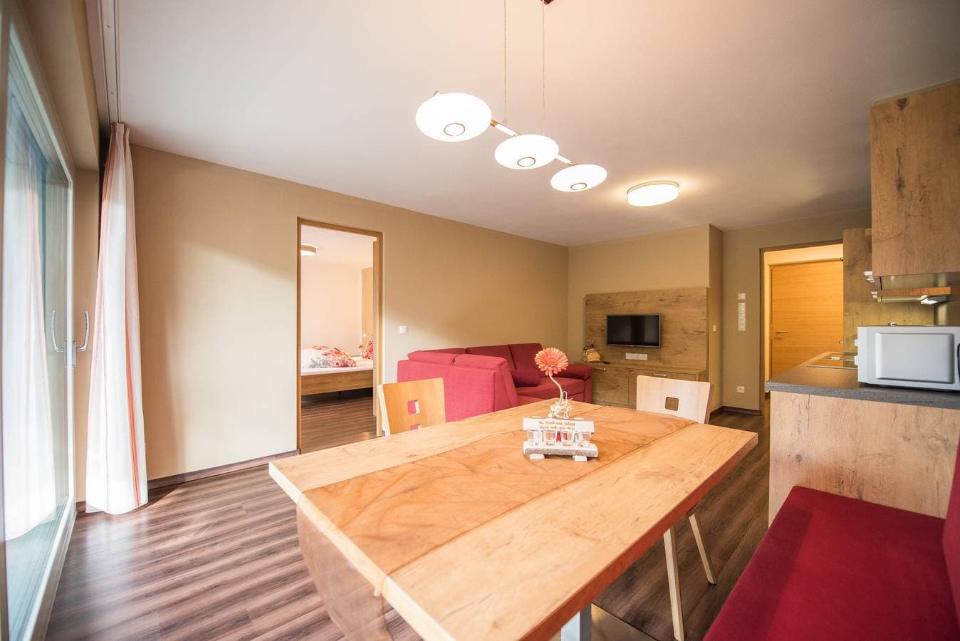 Foto 4 von 14: Ferienwohnung "Alpenblick Nr 5" mit Gemeinschaftsgarten und WLAN