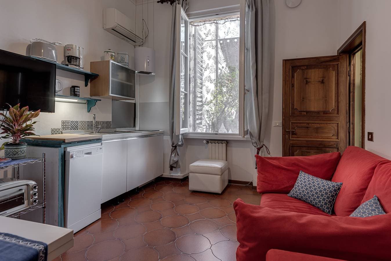 Foto 2 von 27: Ferienwohnung "Romantic Suite Home" mit Balkon und WLAN