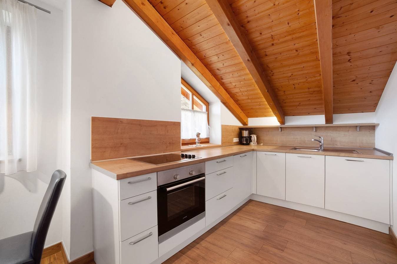 Foto 6 von 27: Ferienwohnung 'Ausergrubhof Wohnung Naturns' mit Bergblick, Gemeinschaftsgarten und WLAN