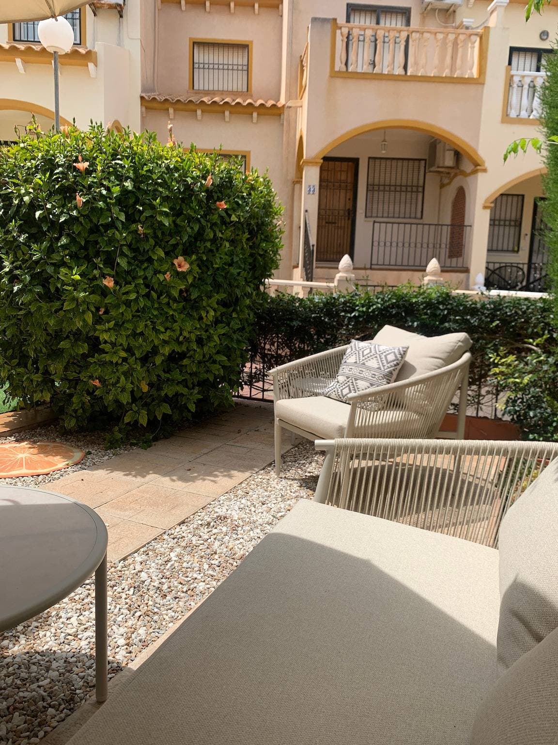 Foto 4 von 26: Charmante ganzjährige Villa mit privatem Solarium, Pool und ideal für Haustierbesitzer