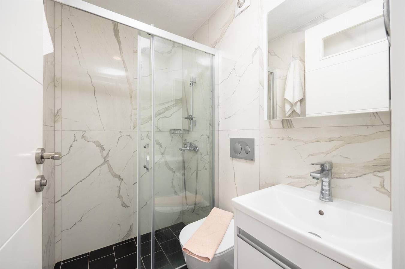 Foto 7 von 30: Villa für 8 Personen mit Meerblick