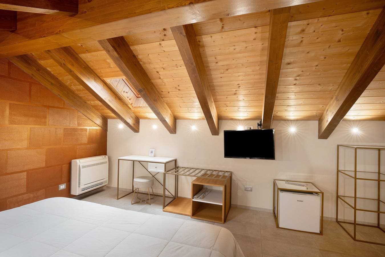 Foto 9 von 13: Zimmer 'L'Oro Di Napoli' mit Wi-Fi und Klimaanlage