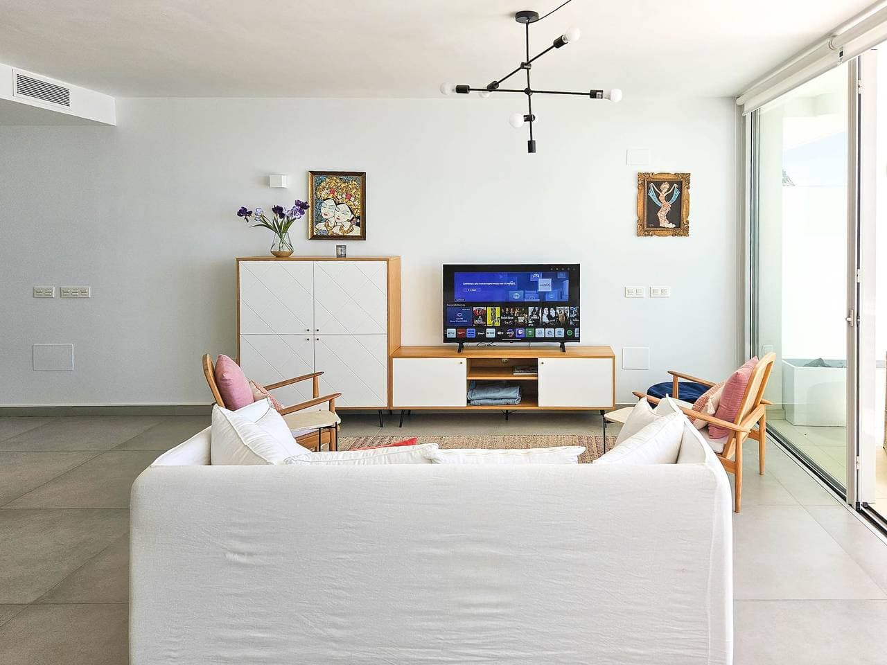 Foto 12 von 67: Luxury Penthouse with Stunning Sea Views