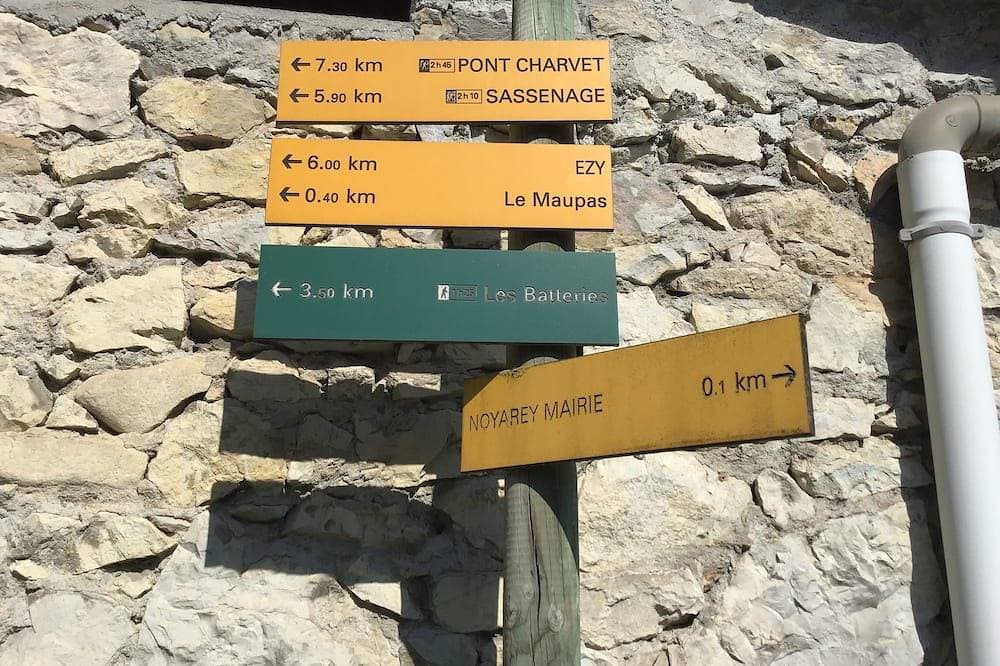 Foto 11 von 19: La dent du loup à la campagne à Noyarey