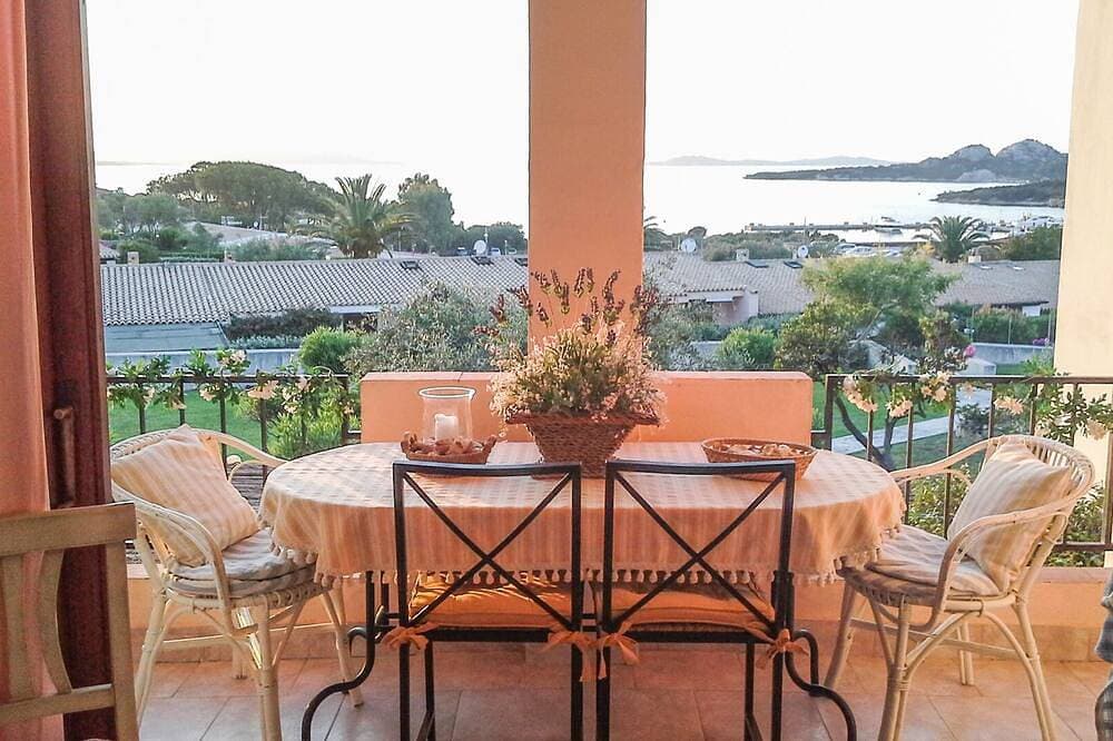 Elegante Wohnung-Herrliche Aussicht-Costa Smeralda-Baja Sardinia-Schwimmbad. 1