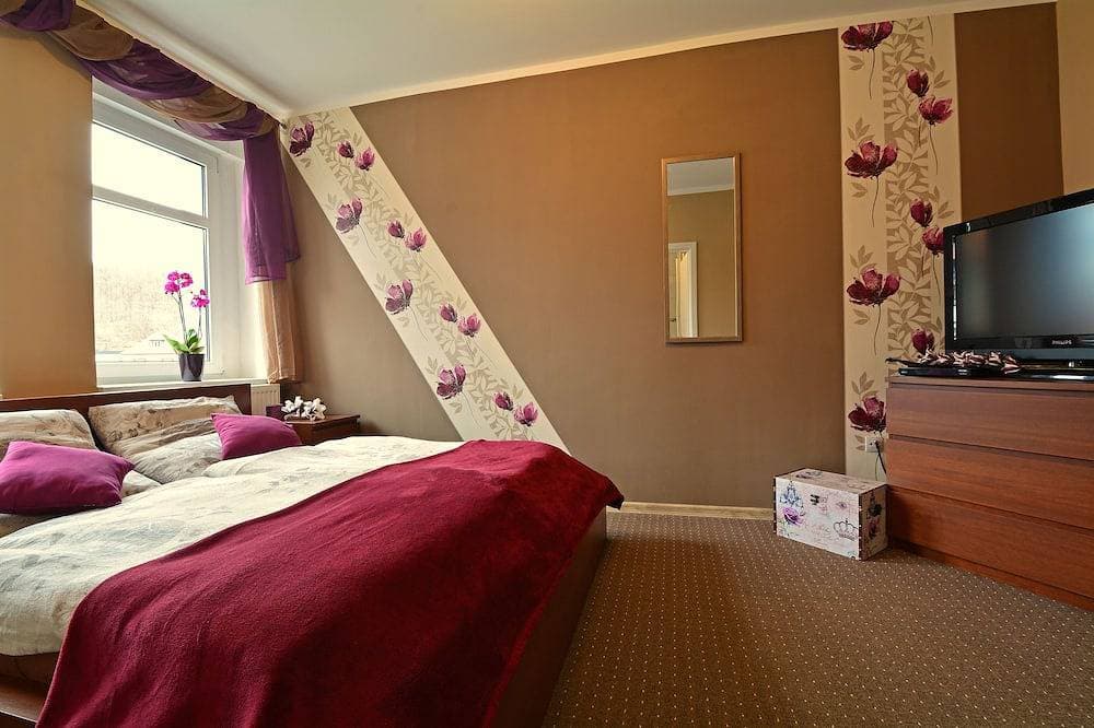 Feriewohnung im Herzen von Thale mit sagenhaften Blick zur Roßtrappe. **** 1