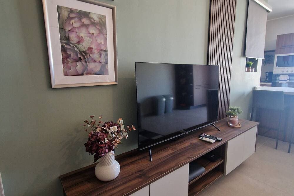 Foto 12 von 23: Centrally Located 3Br Sea View by Bus Terminus