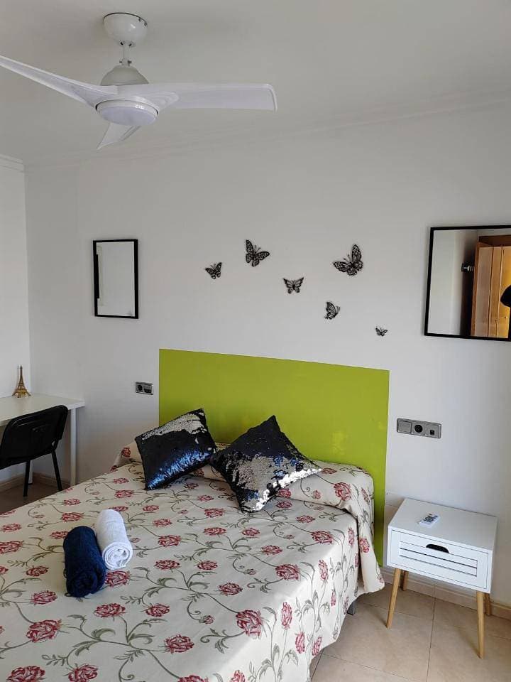 Foto 10 von 26: Two-Bedroom Apartment