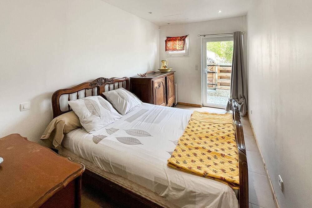 Foto 4 von 21: Lovely home in Châteauneuf-Villevieil