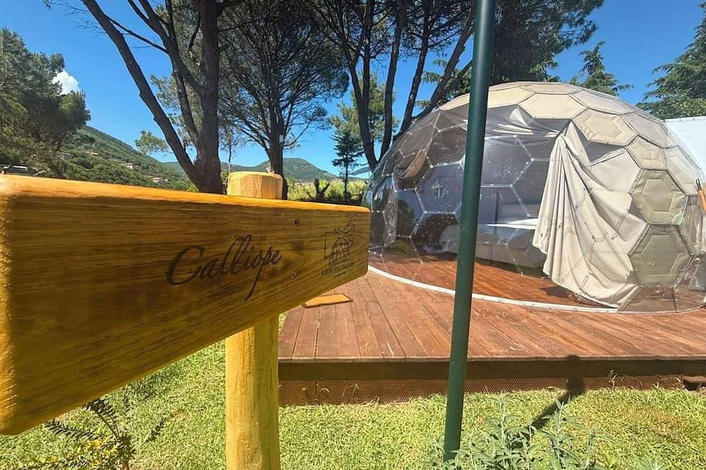 Foto 7 von 10: Glamping at Il Balcone degli Dei: Private Stars and a Hot Tub