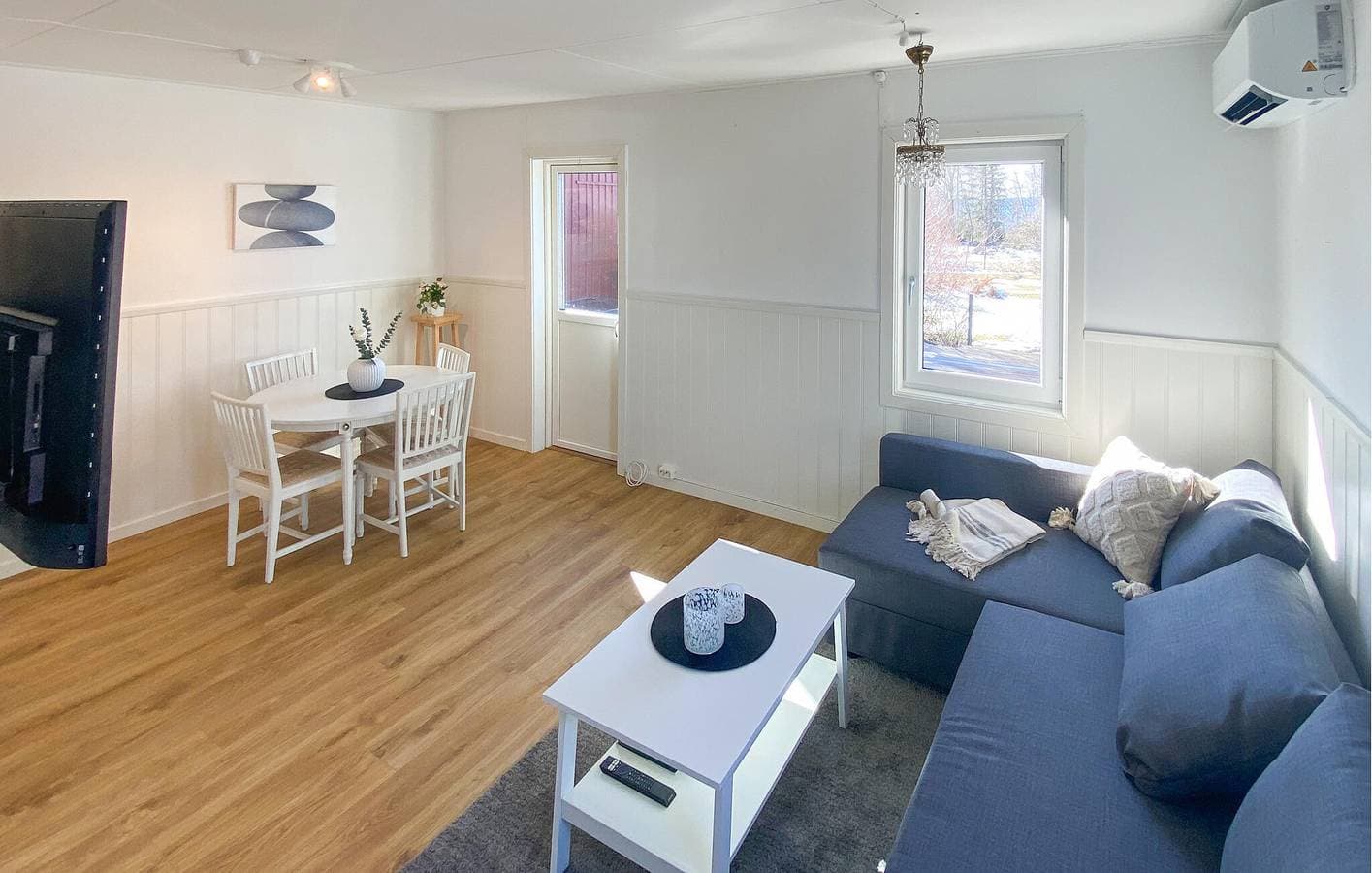 Foto 5 von 17: Ferienhaus für 5 Personen mit Seeblick