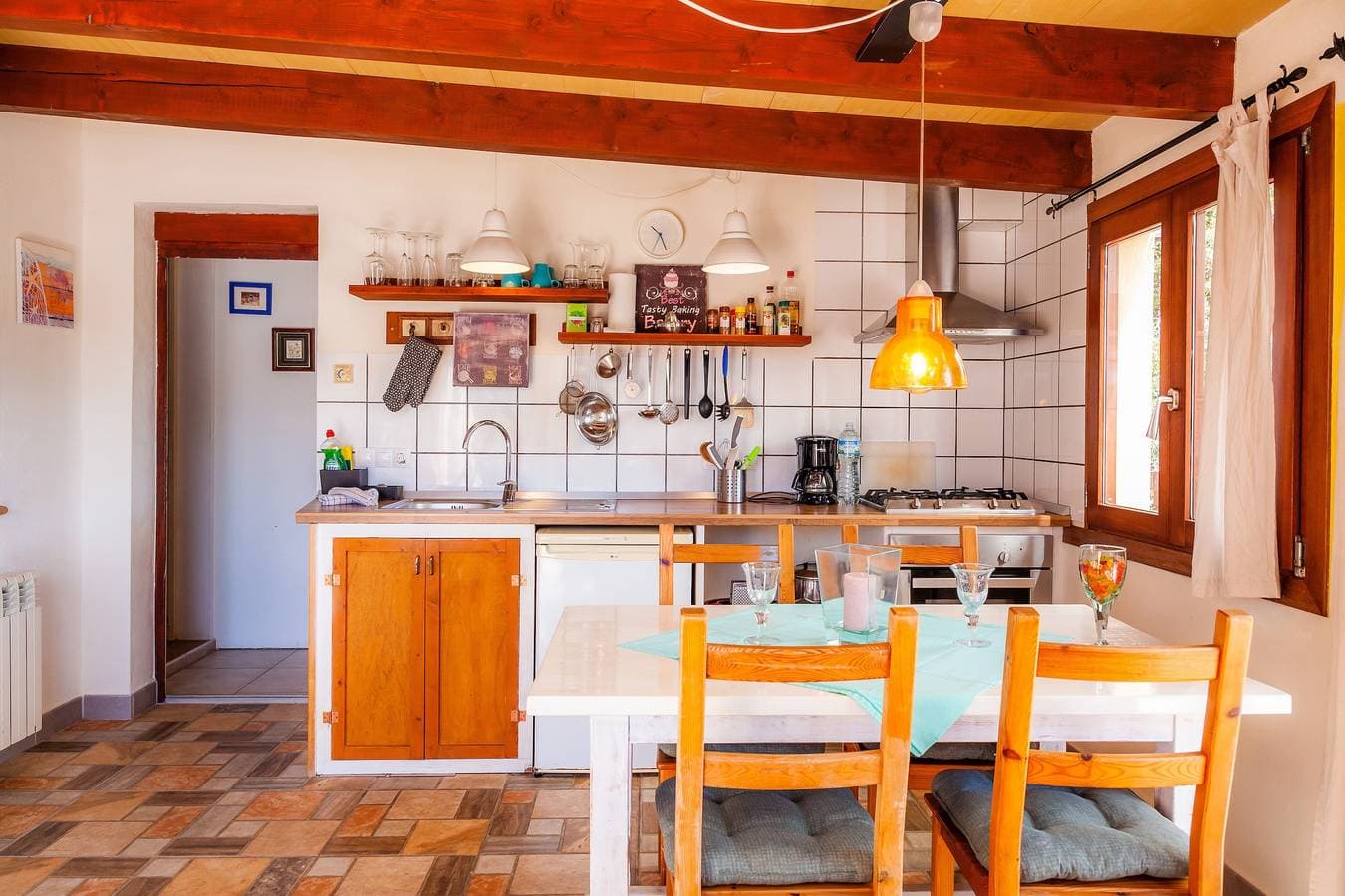 Foto 7 von 22: Gästehaus 'Ferienwohnung Tina Capdepera' mit privatem Pool, WLAN und Klimaanlage