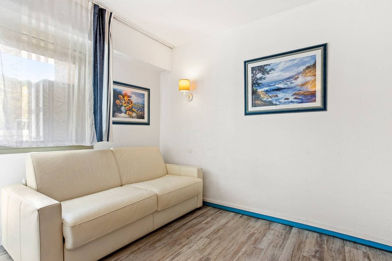 Foto 11 von 24: Einzimmerapartment 'Les Parfums De Mimosas' mit privater Terrasse und Klimaanlage