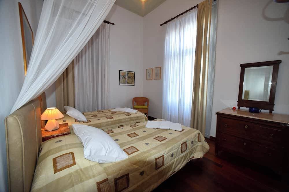 Foto 5 von 26: Ferienwohnung Villa mit privatem Pool und Meerblick