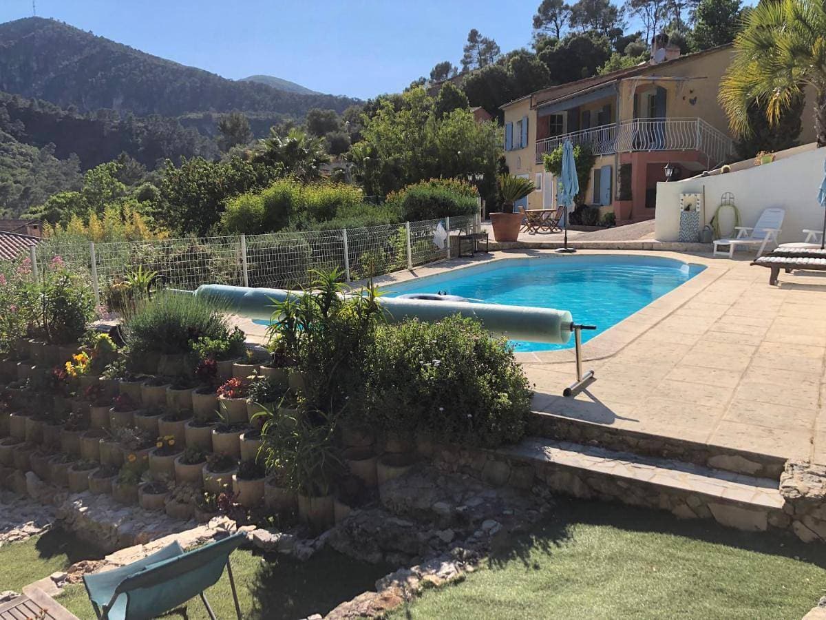 Foto 4 von 40: Villa