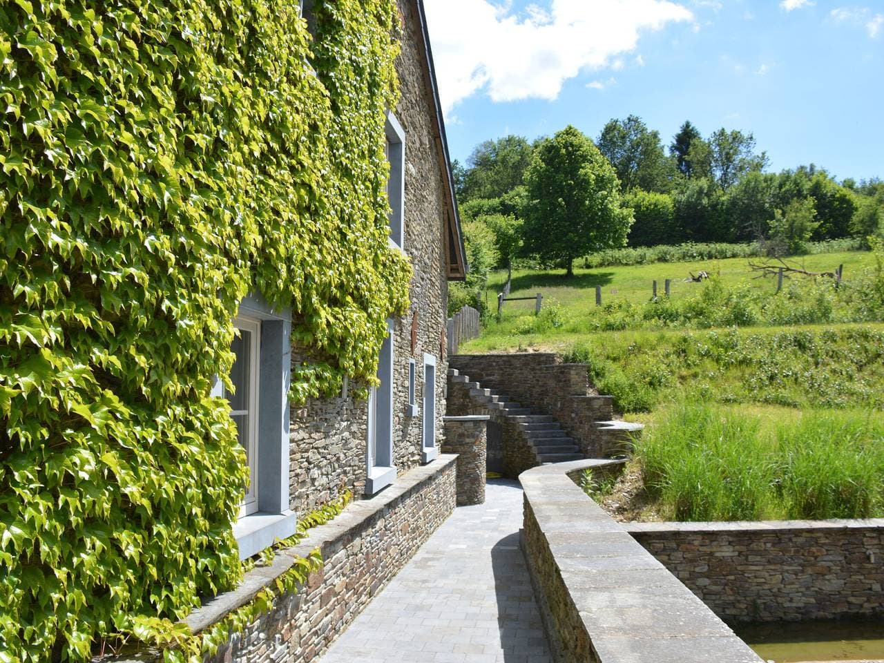 Foto 6 von 39: Villa mit Whirlpool in ruhiger Lage